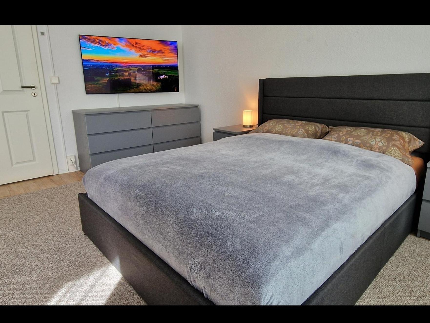 Zentrum Apartment - Oled Tv - Ps4 - Balkon - Parking شيمنيتز المظهر الخارجي الصورة
